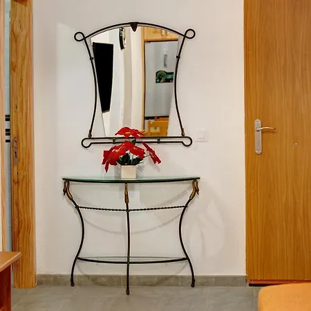 Апартаменты Arinaga Home *